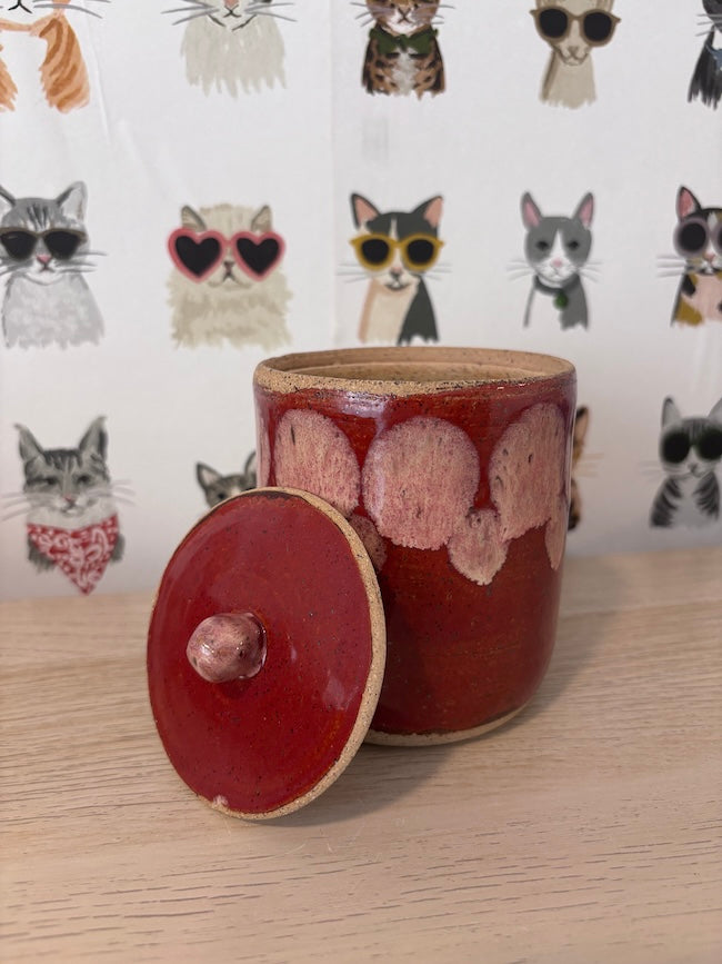 Tall red jar candle image 1