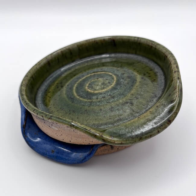 Green spoon rest