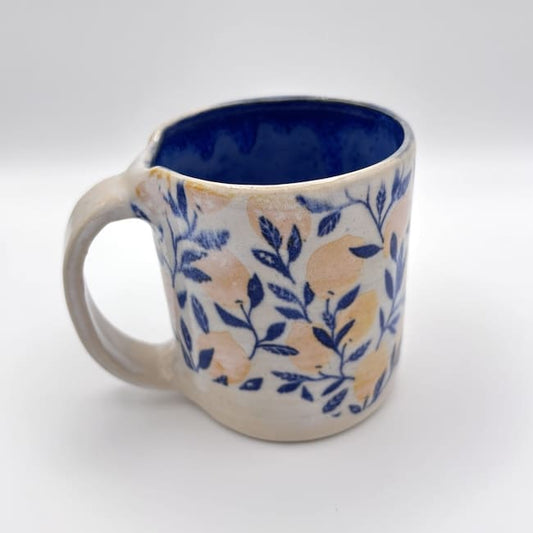 Tall lemon mug