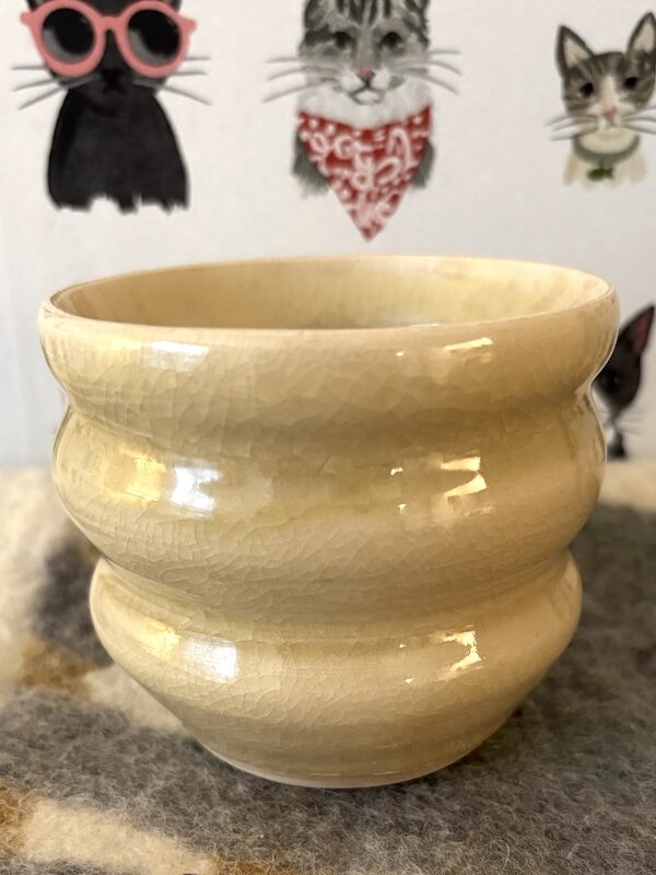 Bubble-pot-1 Butter-yellow bubble pot