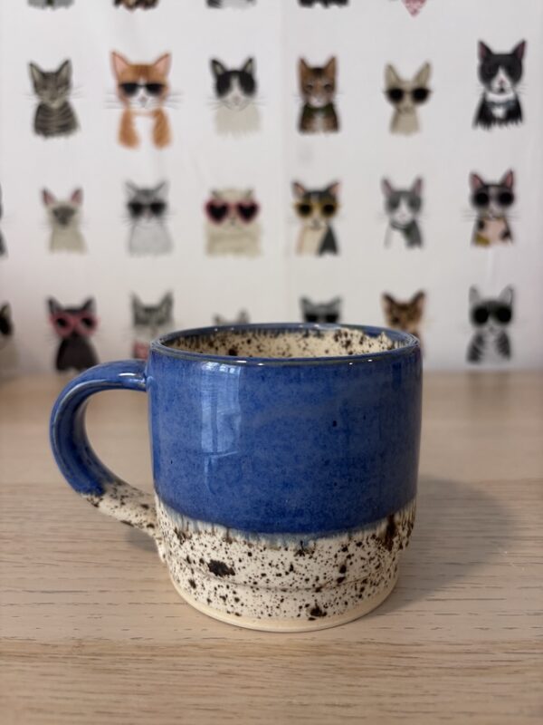 Dark blue speckle stepped mug